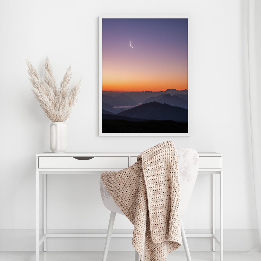 Mondsichel und Bergsilhouetten | Original Print