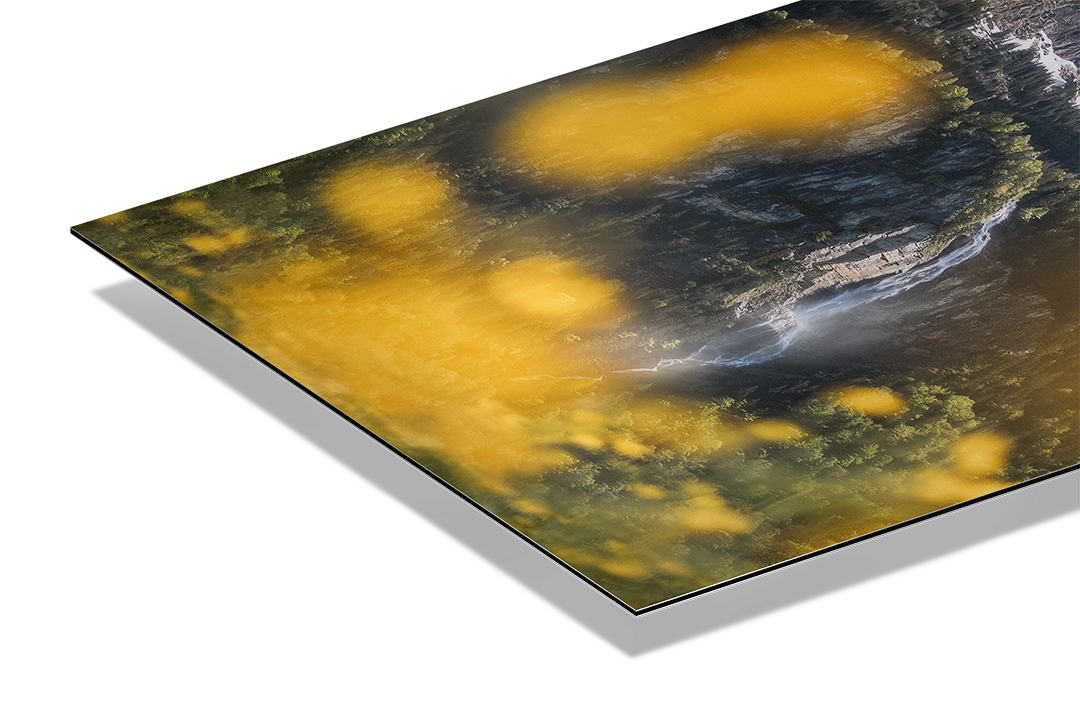 Frühlingsblumen am Oltischbach-Wasserfall | Original Print
