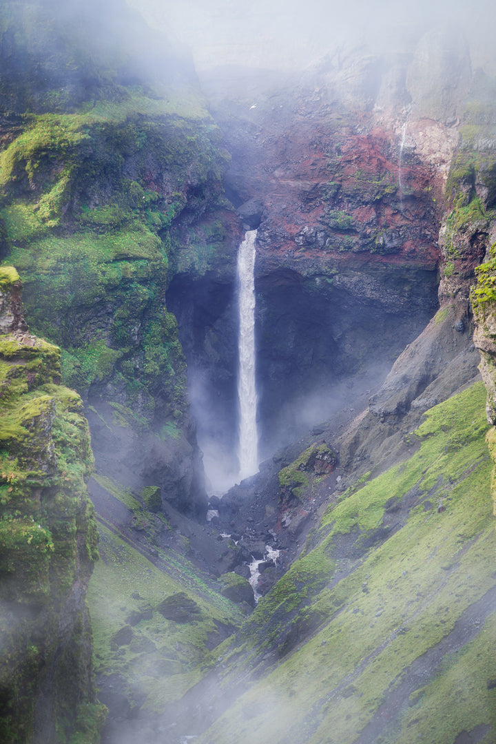 Mulagljufur Canyon und Wasserfall, Island | Original Print