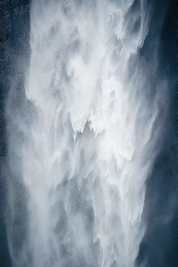 Mulagljufur Wasserfall Nahaufnahme 1, Island | Original Print
